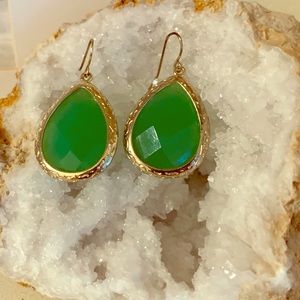 Dangling  faux jade and gold earrings